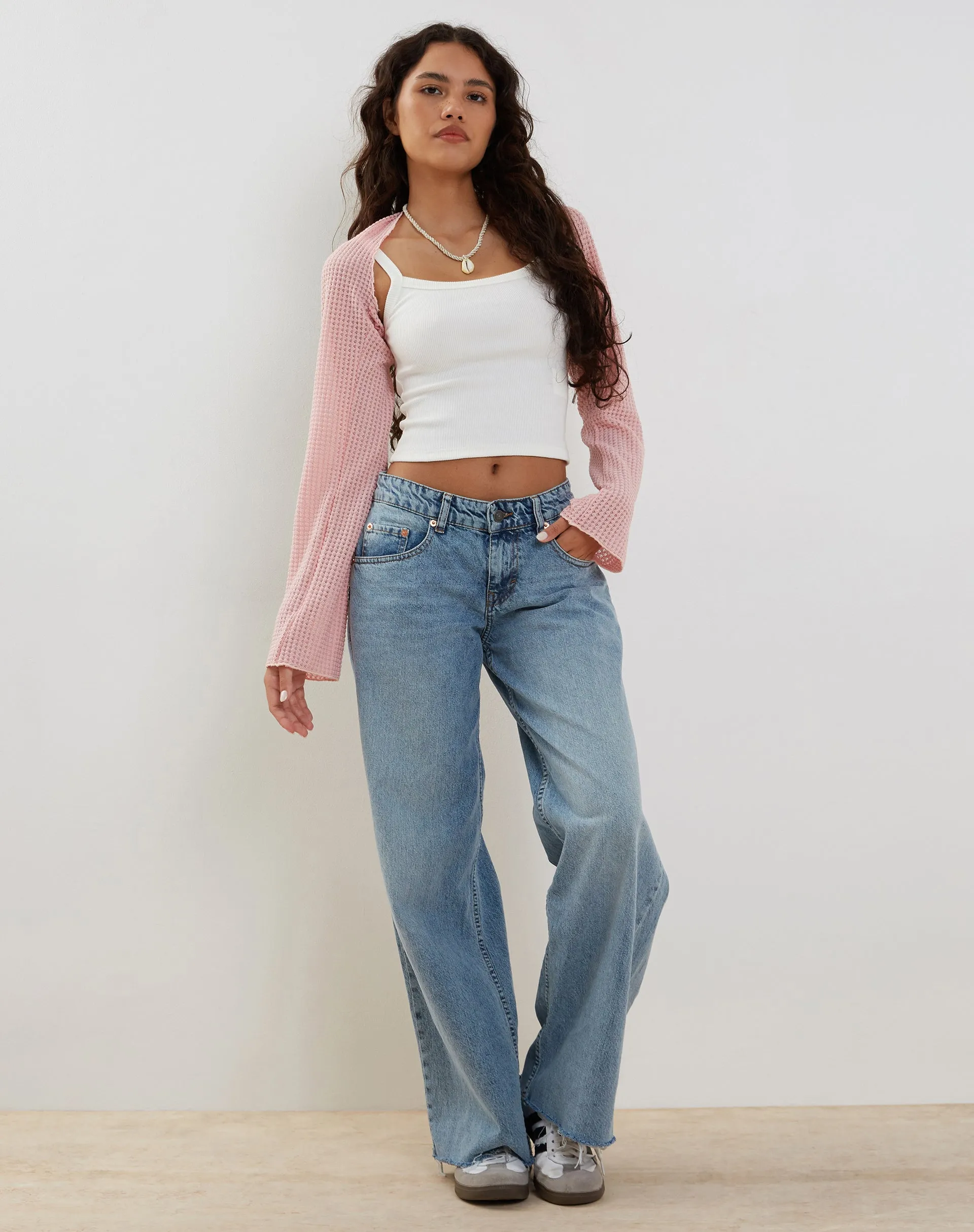 Nobila Shrug Top in Baby Pink