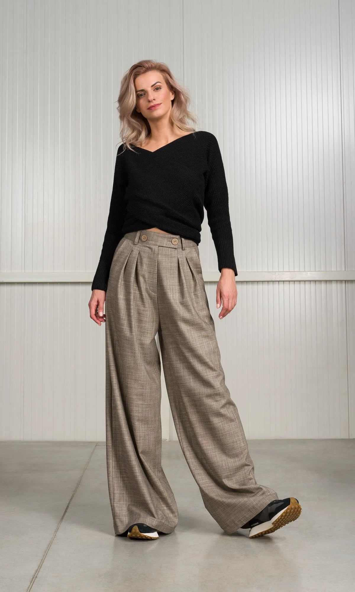 Plain Weave Tuck Pants